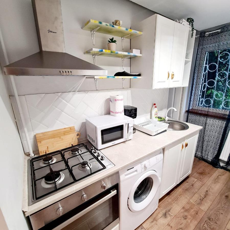 My Cozy Nest - 2 Rooms Apartment Târgu-Mureş Екстериор снимка